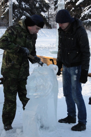 Вьюговей-2010, ледяные скульптуры: Создание скульптуры