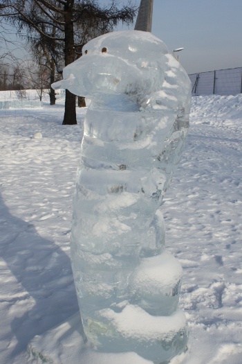 Вьюговей-2010, ледяные скульптуры: Существо